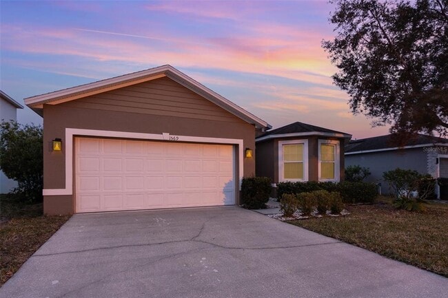 Photo - 1569 Tamarind Rd