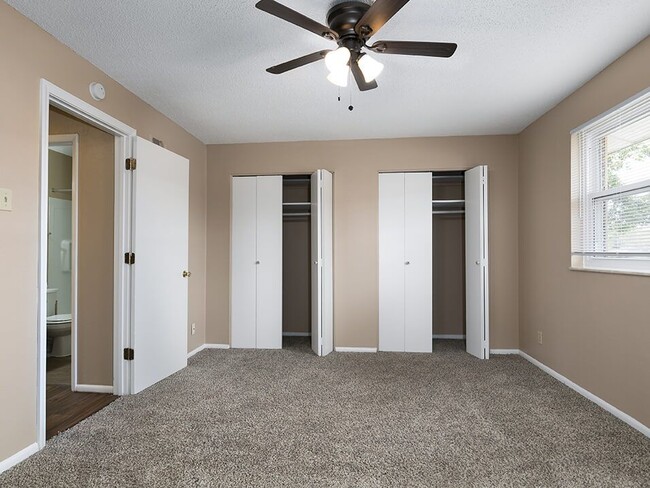 We Offer 1, 2, & 3-Bedroom Apartments For Rent! - Emerald Crossing