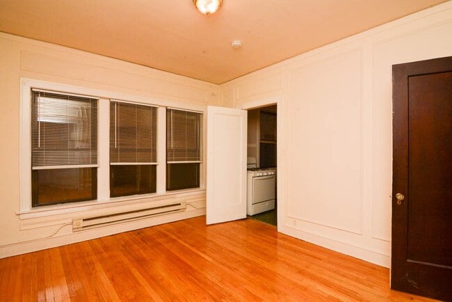 Photo - 1314 Oak Ave Unit W2