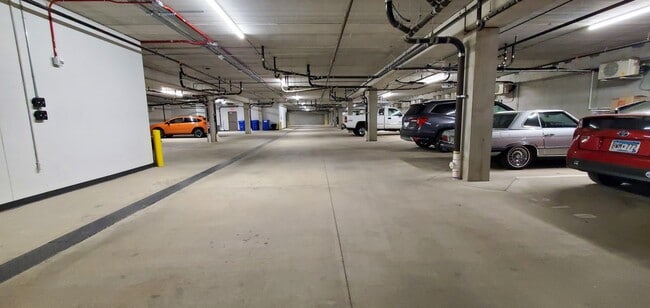 Photo - 203 Lake Shore Dr NE