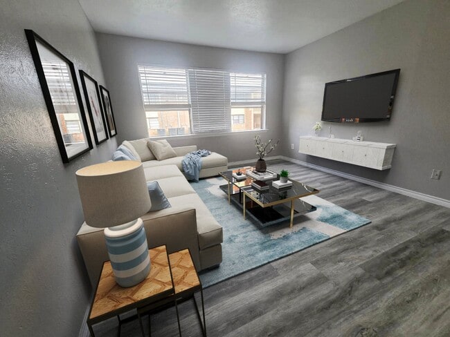 Building Photo - 417 W Tarrant Rd