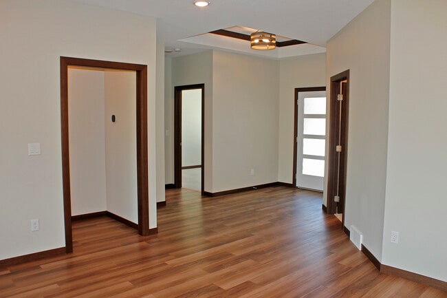 Photo - 404 Hudson Ave