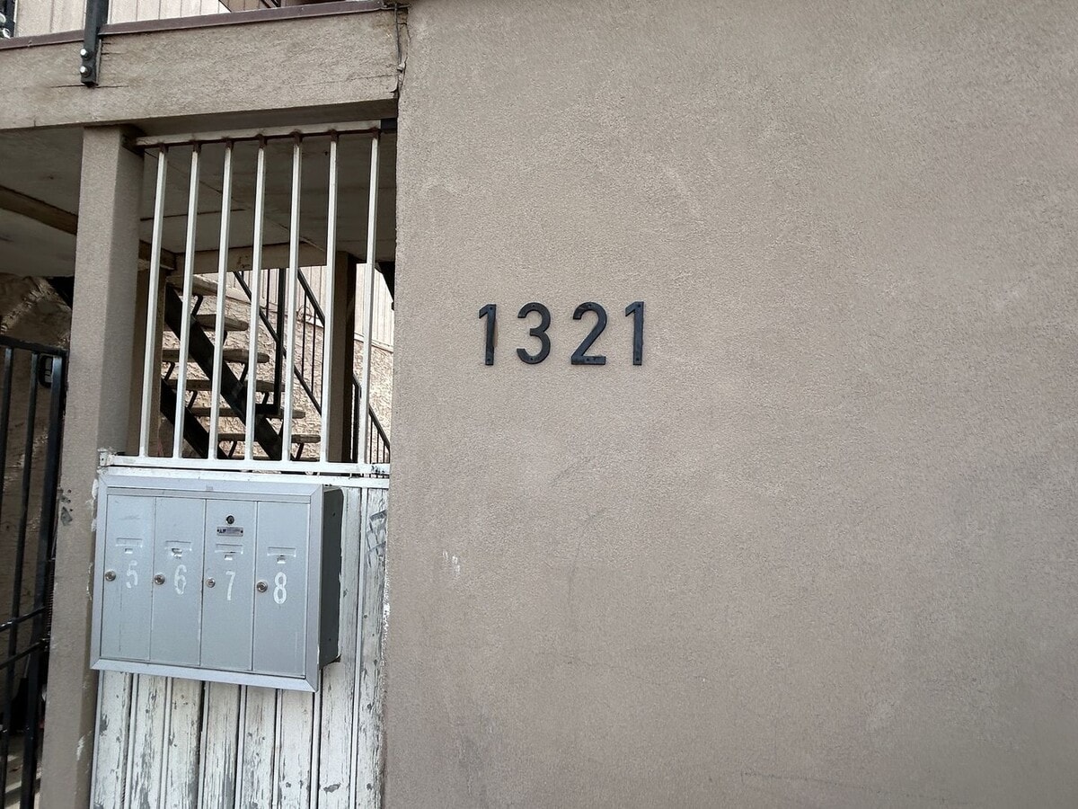 Photo - Upstairs 2 Bed 1 Bath