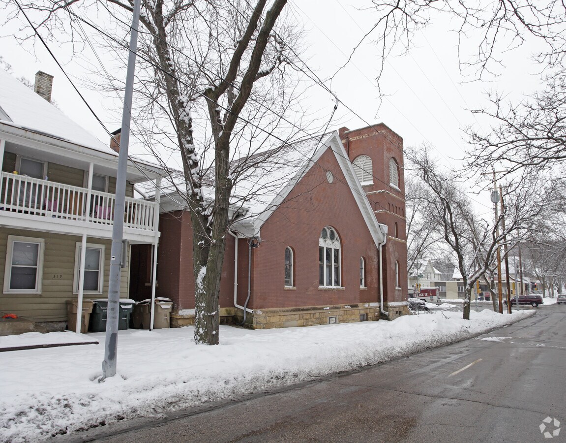 Photo - 152 E Johnson St
