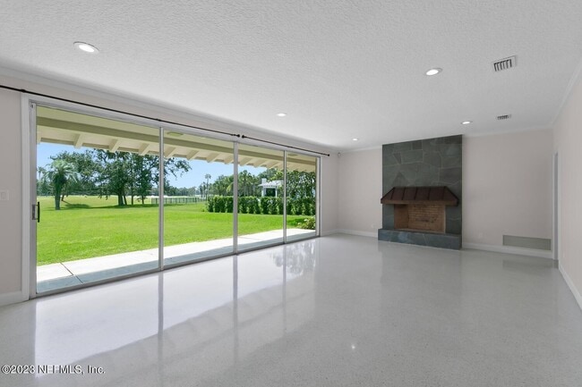 Photo - 221 Pablo Rd