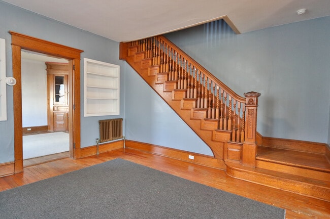 Photo - 503 S Broadway