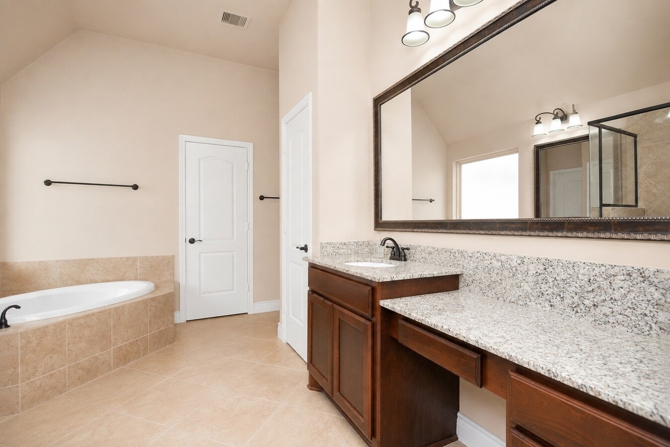 Photo - 173 Pinnacle Ridge Dr