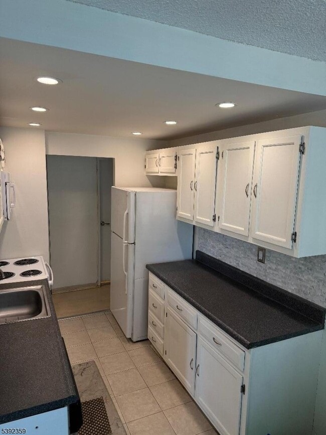 Photo - 300 Winston Dr Unit 807