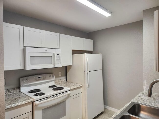 Photo - 8932 Manor Loop Unit 104