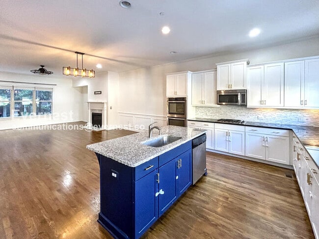 Photo - 951 Opelousas Way