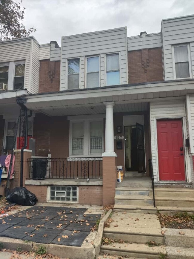 Building Photo - 617 E Hilton St