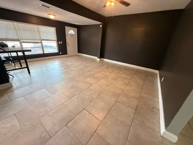 Photo - Updated 4/2 Ready for Immediate Move-In
