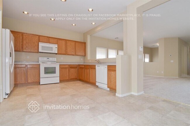 Photo - 17325 N 185th Dr