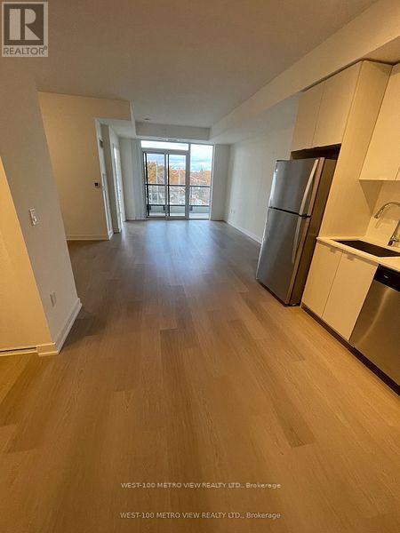 Photo - 859 The Queensway Unité 315