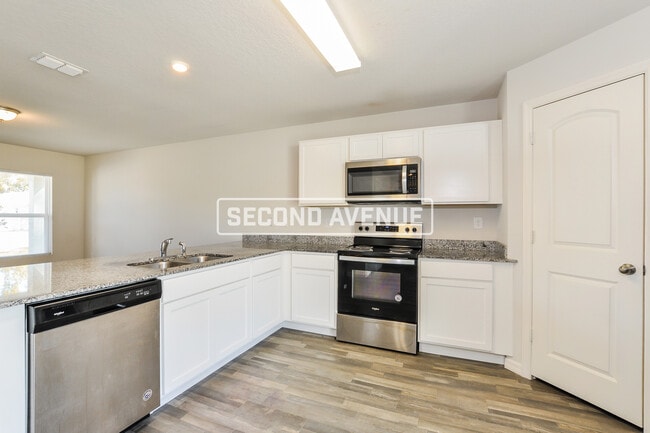 Photo - 41 Raemoor Dr