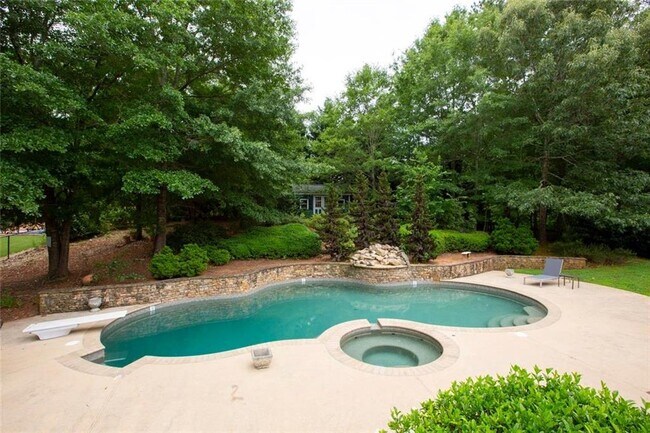 Photo - 2531 Old Salem Cir SE