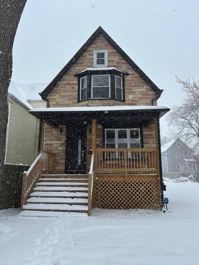 Photo - 233 N Lorel Ave