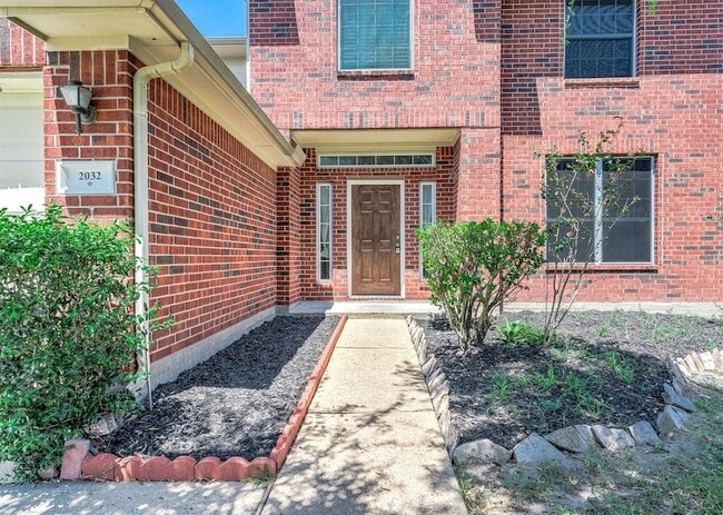 Photo - 2032 Creek Shore Ln