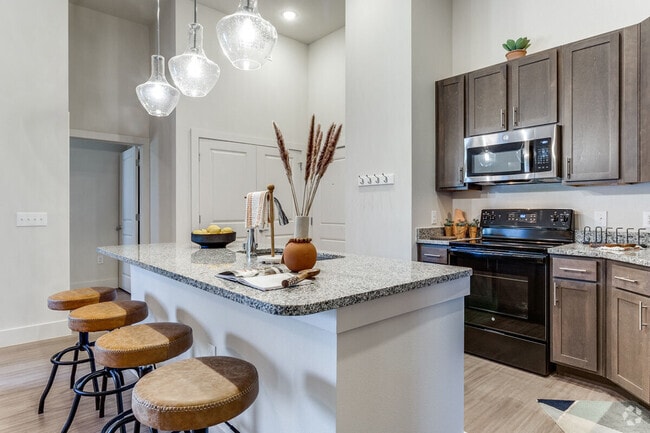 Building Photo - Palladium Crestway Rental