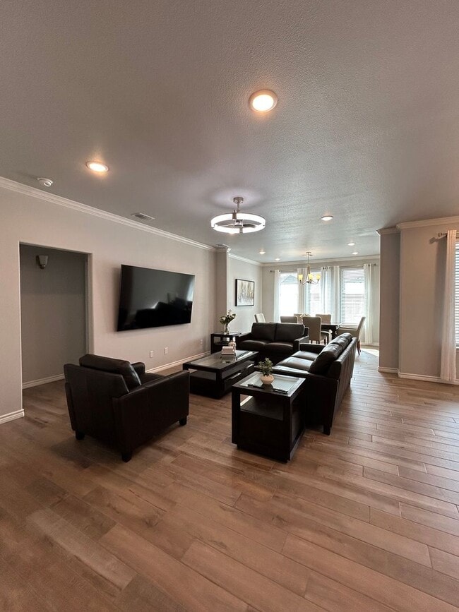 Building Photo - COMING SOON!!! Exceptional Home and Desert Ridge