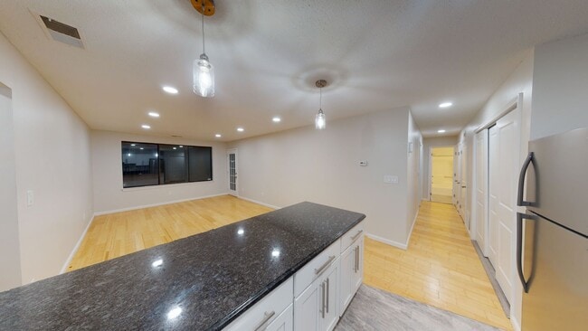 Photo - Spacious 2 Bedroom Condo with 2 Bathrooms! Unit 465 Whalley Ave - E