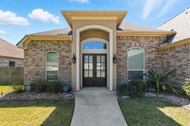 Photo - 170 Gilmer St