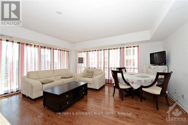 Photo - 234 Rideau St Unité 1012