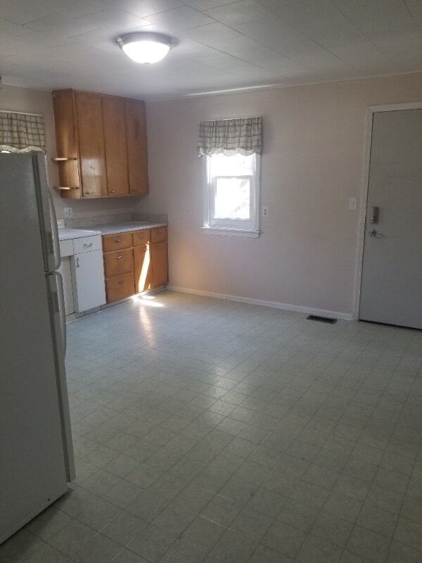 Photo - 622 3rd Ave E