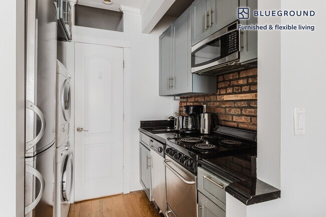 Photo - 118 Christopher St Unidad FL2-ID1762