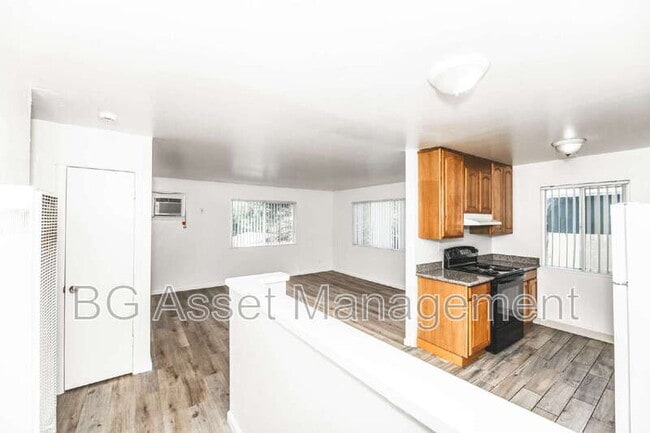 Building Photo - 459 San Marco St Unit 3 Rental
