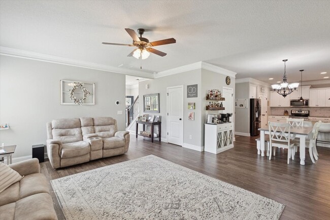 Photo - Spacious 4BR Home with Screened Porch & Fenced Yard in Effingham