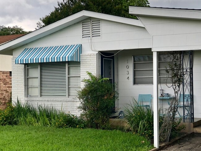 Front porch, window and carport facing golf course - 1034 Elizabeth Ave