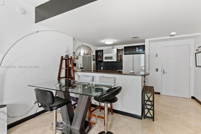 Photo - 300 S Biscayne Blvd Unit T-2514