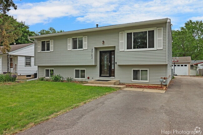 Building Photo - 4703 W Shore Dr Rental