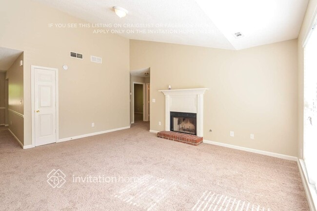 Photo - 3940 Cumberland Trail SE