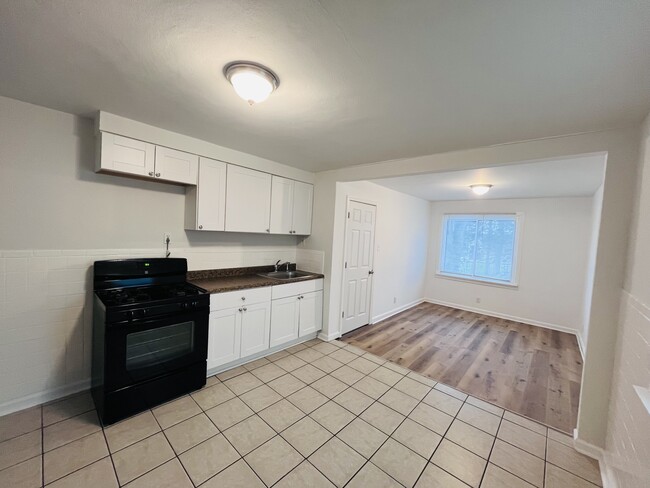 Photo - 4936 Hummelsheim Ave