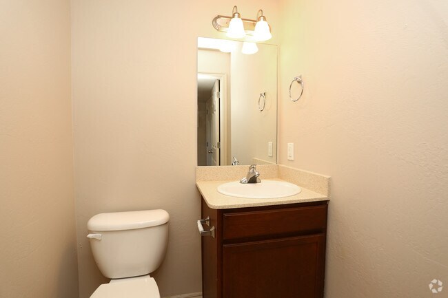 East Village Apartments For Rent In Norman Ok Forrent 1br 1 5ba Loft 804sf Half Bathroom East Village Apartments