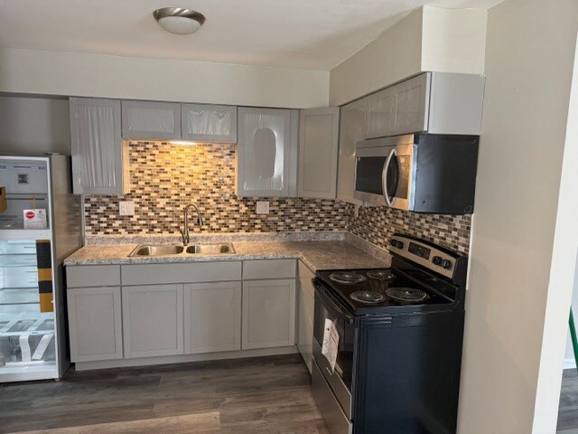 Kitchen 2 - 487 S Main St Apartamentos Unidad C