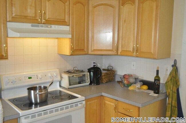 Photo - 38 Bond St Unit 3R