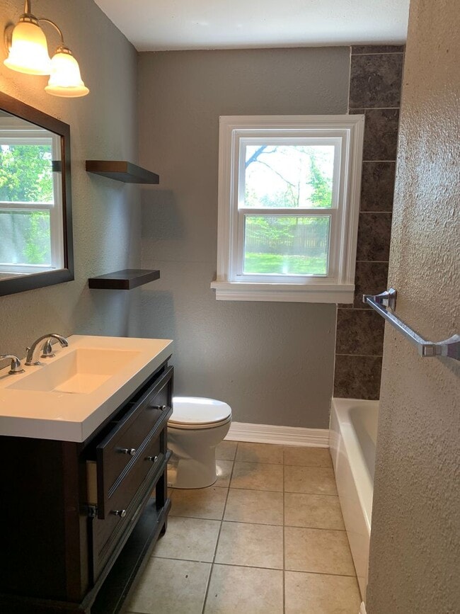 Photo - 3 Bedroom home with a bonus room