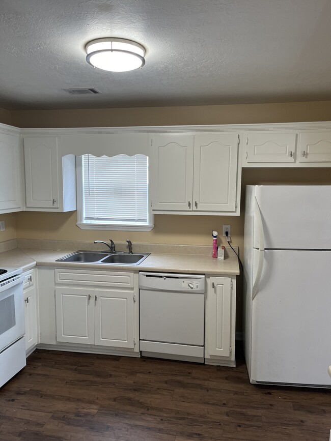 Photo - 2707 Landing Loop Dr