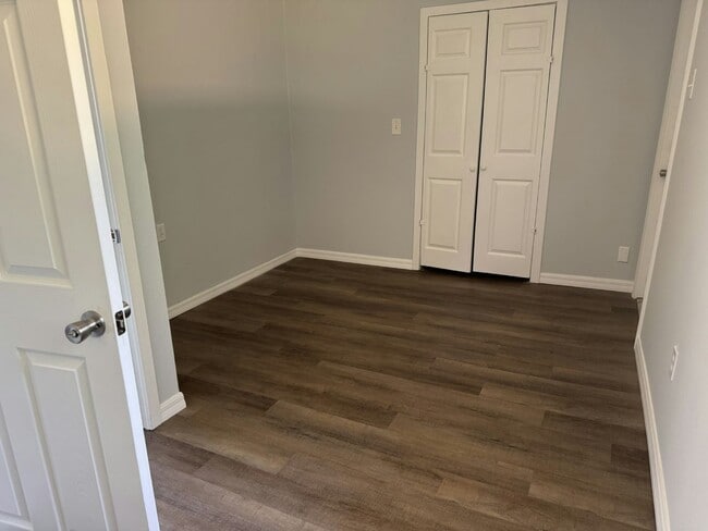 Photo - 1250 Lakeview Dr