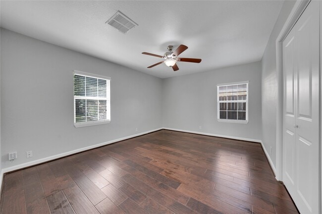 Photo - 4907 Marietta Ln