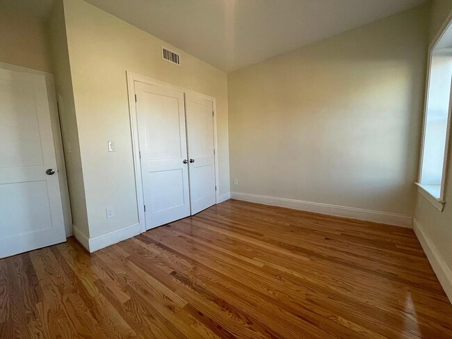 Photo - 2028 Massachusetts Ave Unit 4