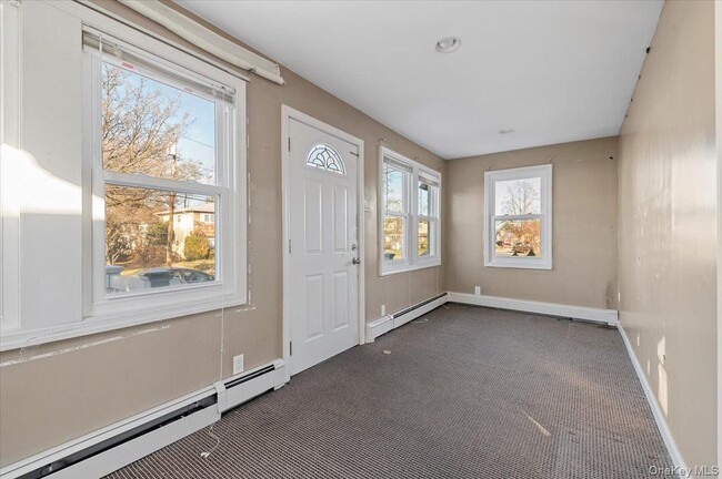 Photo - 8 Garfield Ave Unit 1