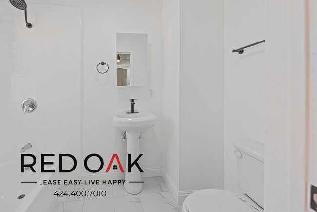 Photo - 744 Beacon Ave Unidad 311 Rental