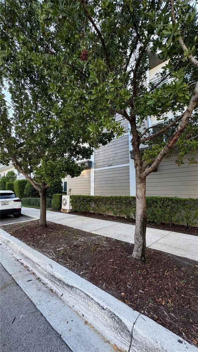 Photo - 6416 NW 102nd Ct Unit 305