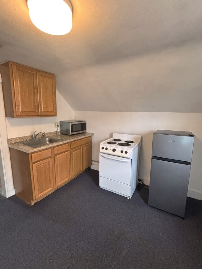 104 N Champlain St Unit 3