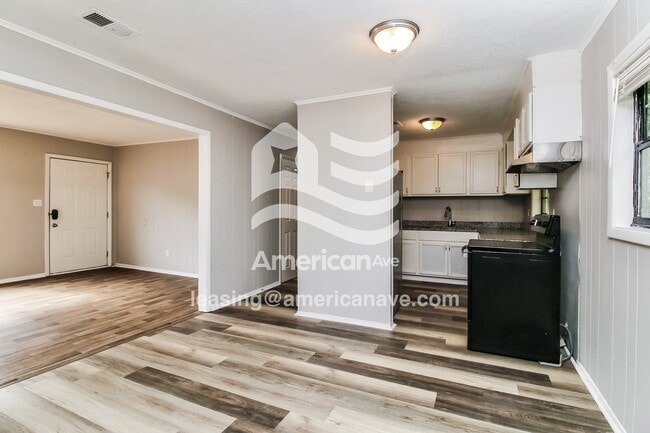 Photo - 9121 Morris Dr SW