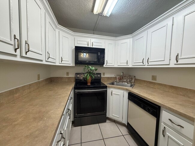 Photo - 1010 Green Pine Blvd Unit G1